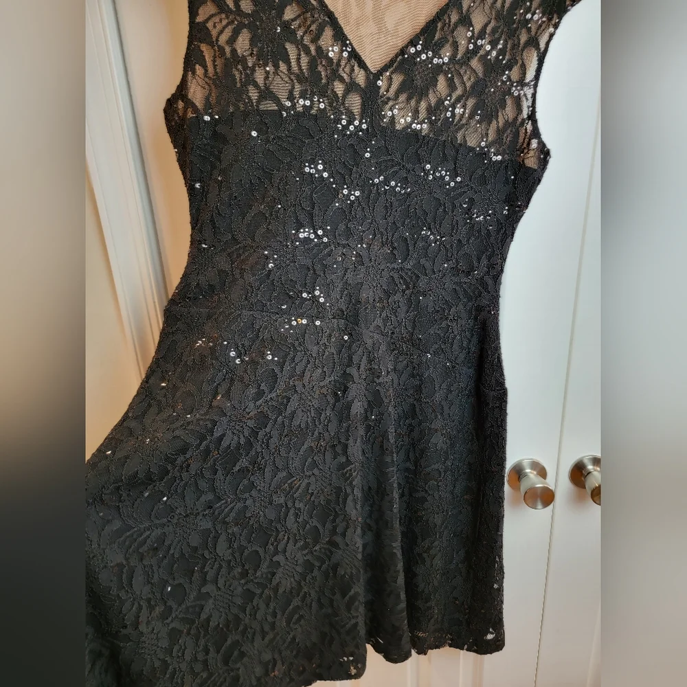 Lauren Ralph Lauren Black Lace Dress - Picture 4 of 16